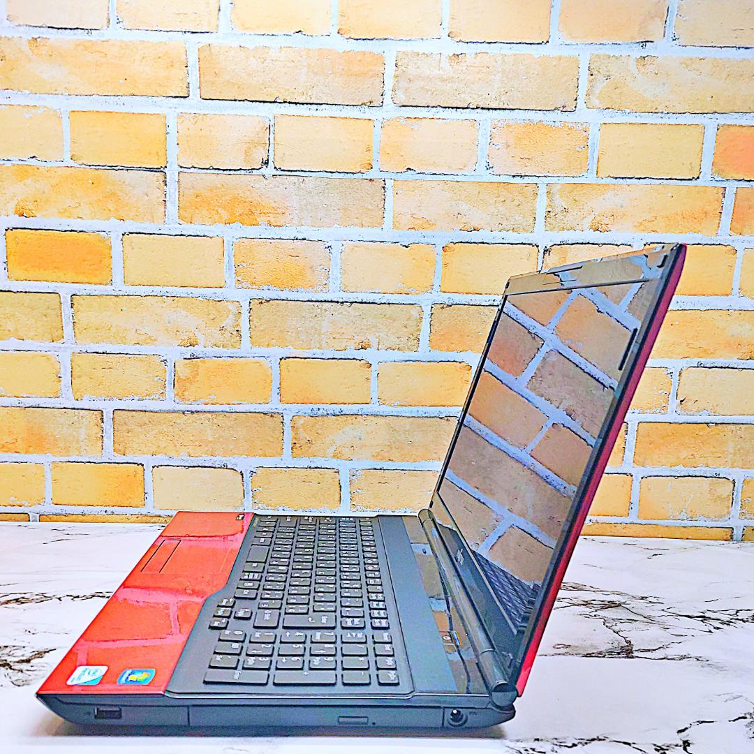 ハイスぺノートパソコン❤️爆速SSD☘️メモリ８G・高性能Core-i7❣️