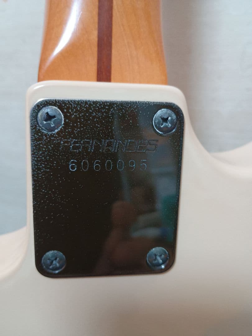 FERNANDESエレキギター STC-70？　フェルナンデス