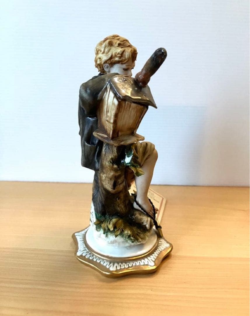 新品保管品　カポディモンテ　 CAPODIMONTE　置物　イタリア