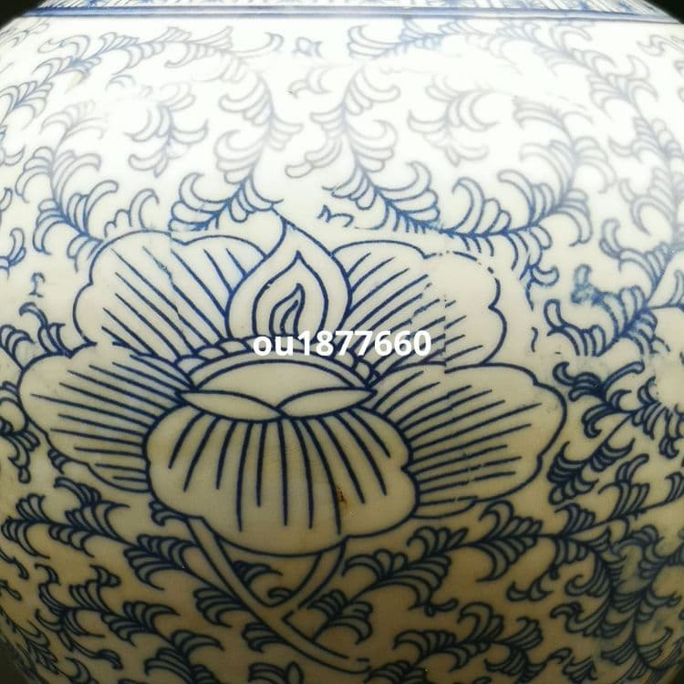 青花纏枝牡丹喜字賞瓶 景徳鎮 陶磁器 装飾品 現代工芸品 美術品 置物