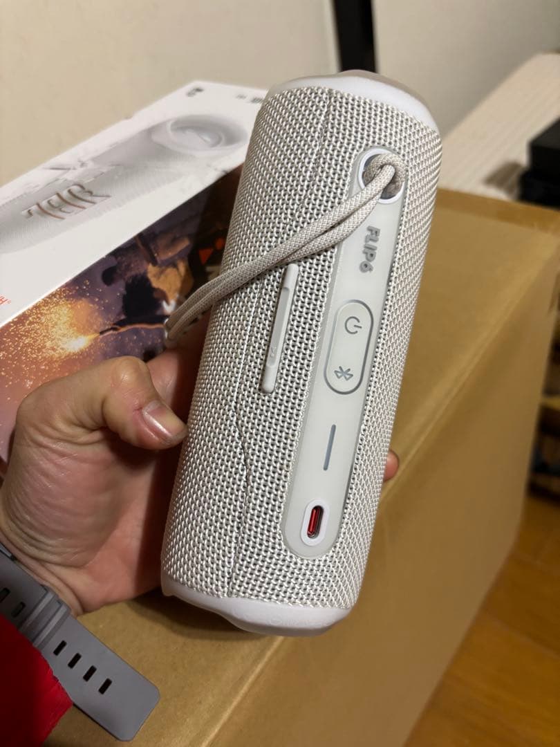 JBL FLIP6 ホワイト ワイヤレススピーカー