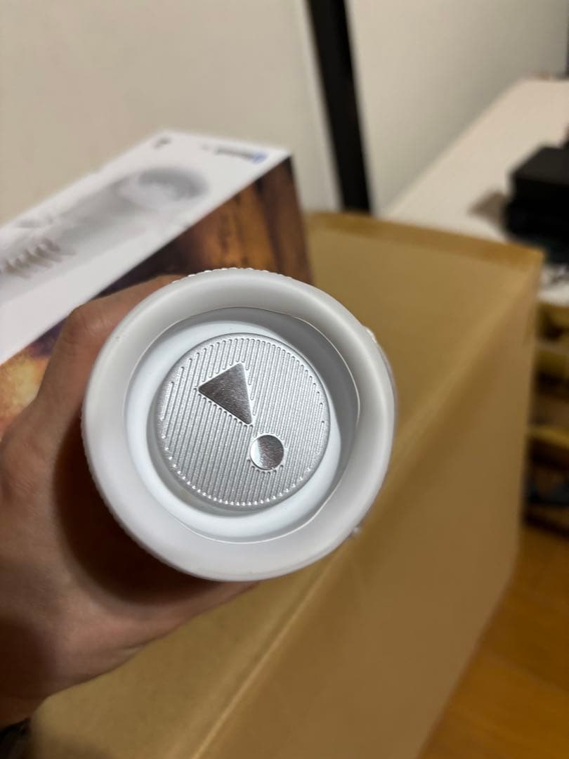 JBL FLIP6 ホワイト ワイヤレススピーカー