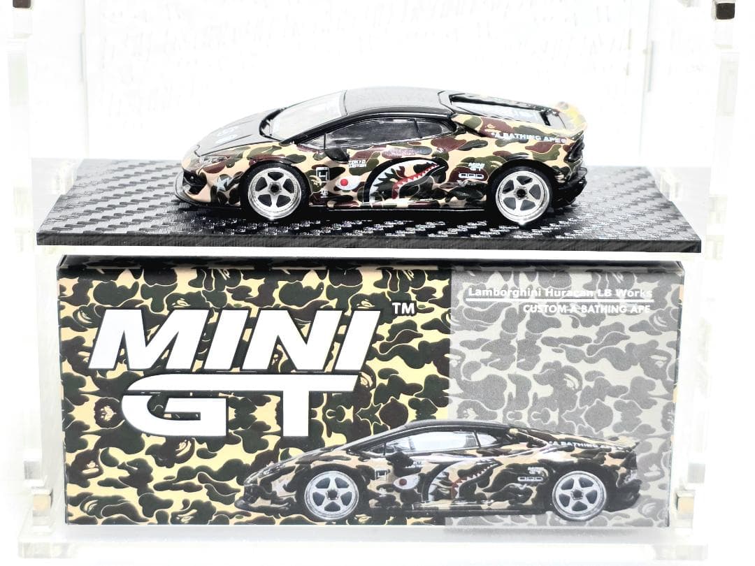 MINI GT 1/64 LBWORKS GT-R R35 1セット