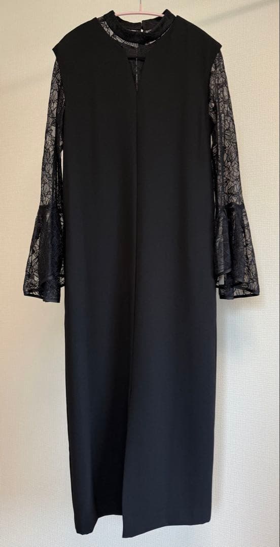 お正月限定価格‼️ANDRESD 【新品未使用】ベルスリーブスリットドレス M