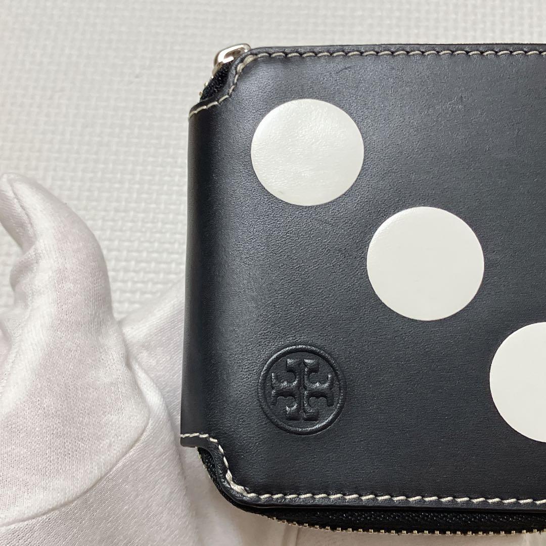 未使用TORY BURCH トリーバーチ　レザーラウンドジップ二つ折り財布　黒