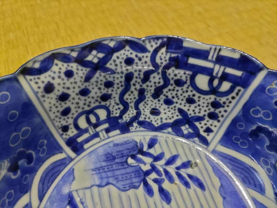 古伊万里　染付　波乗り　兎・ウサギ　鉢・皿（径17㎝）