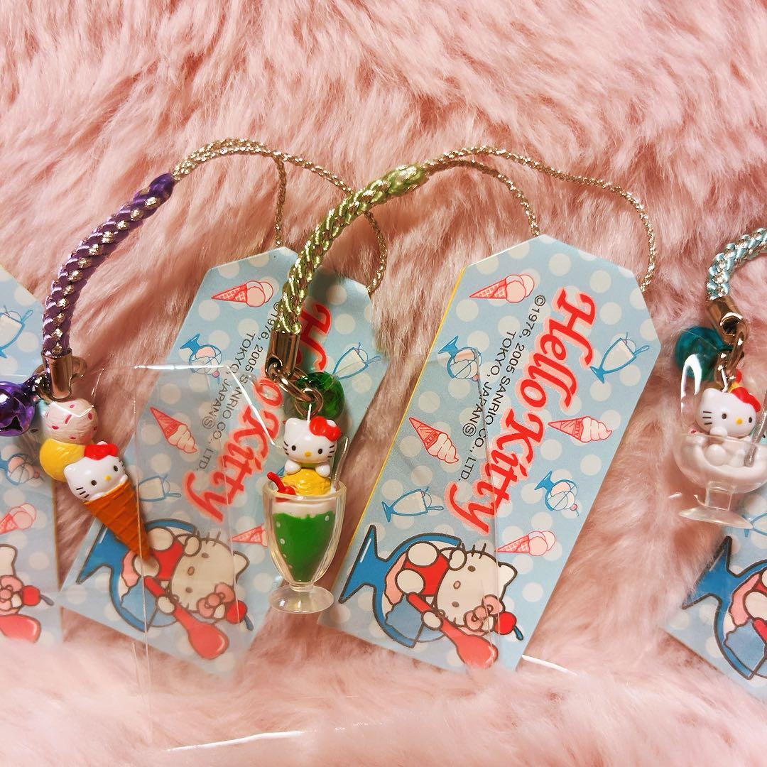 希少レア　ハローキティ　根付け　スイーツ　ソフトクリーム　パフェ　2005