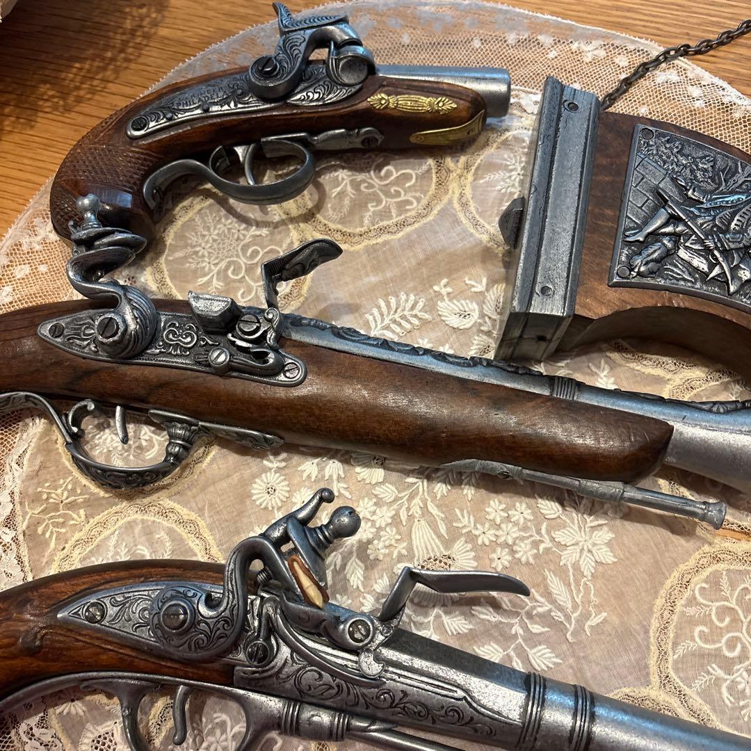 レプリカ　デリンジャー フィラデルフィア モデルガン　火薬入れ４点アンティーク