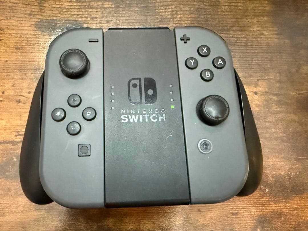 Nintendo Switch本体 グレー、Joy-Con、ドック付属全て付き！