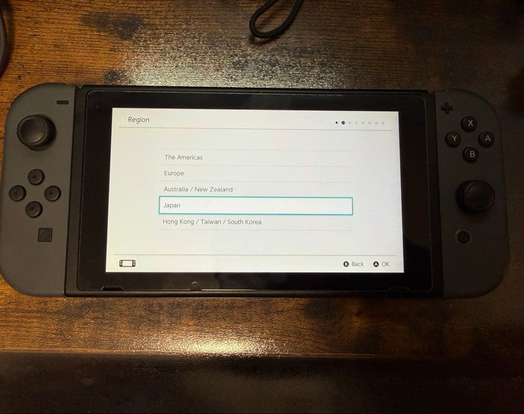 Nintendo Switch本体 グレー、Joy-Con、ドック付属全て付き！