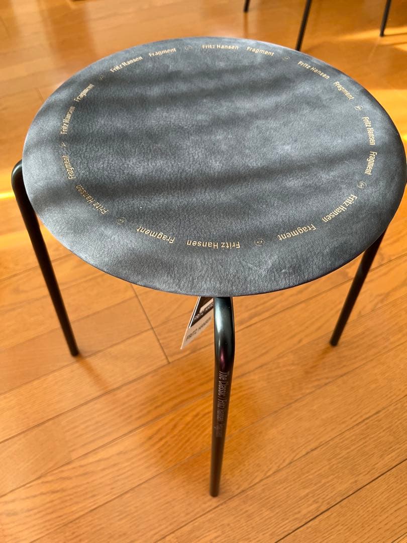 フラグメント × フリッツ・ハンセン ドットスツール