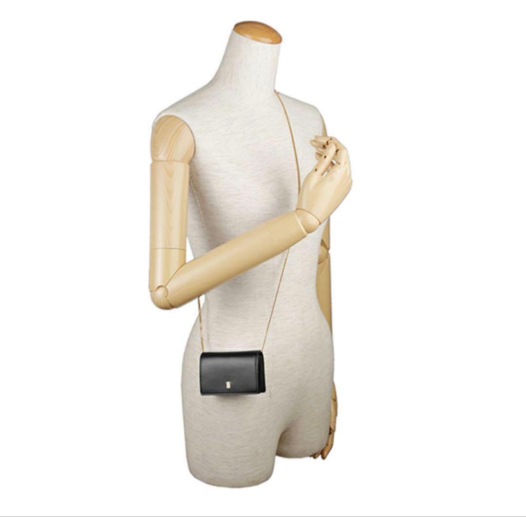 【未使用級】バーバリー 現行TBロゴ チェーンウォレット 可 ミニ財布 レザー