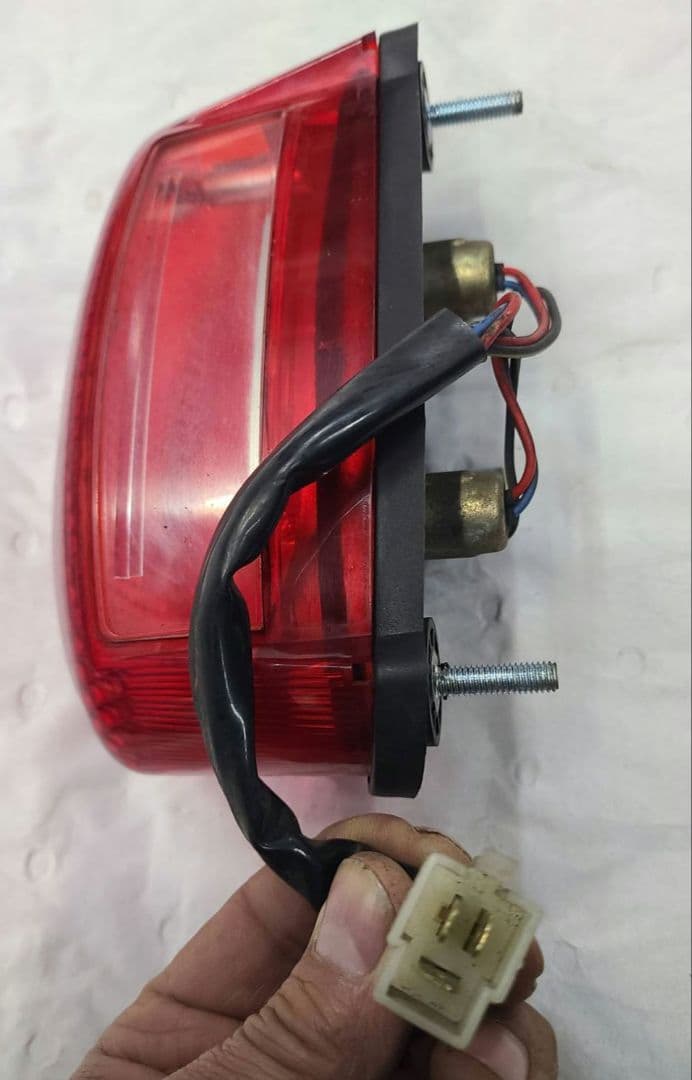 カワサキ ゼファー1100 テールランプ