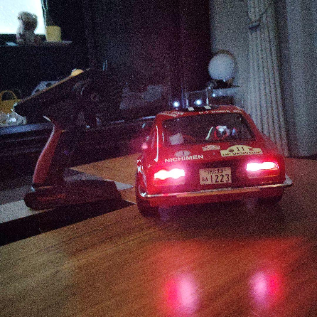 京商 ダットサン240 Z新品 LEDライト 埋め込み　バッテリー、充電器付き！