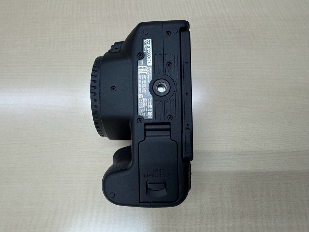 ★未使用に近い★ CANON EOS Kiss X9 ボディ ブラック