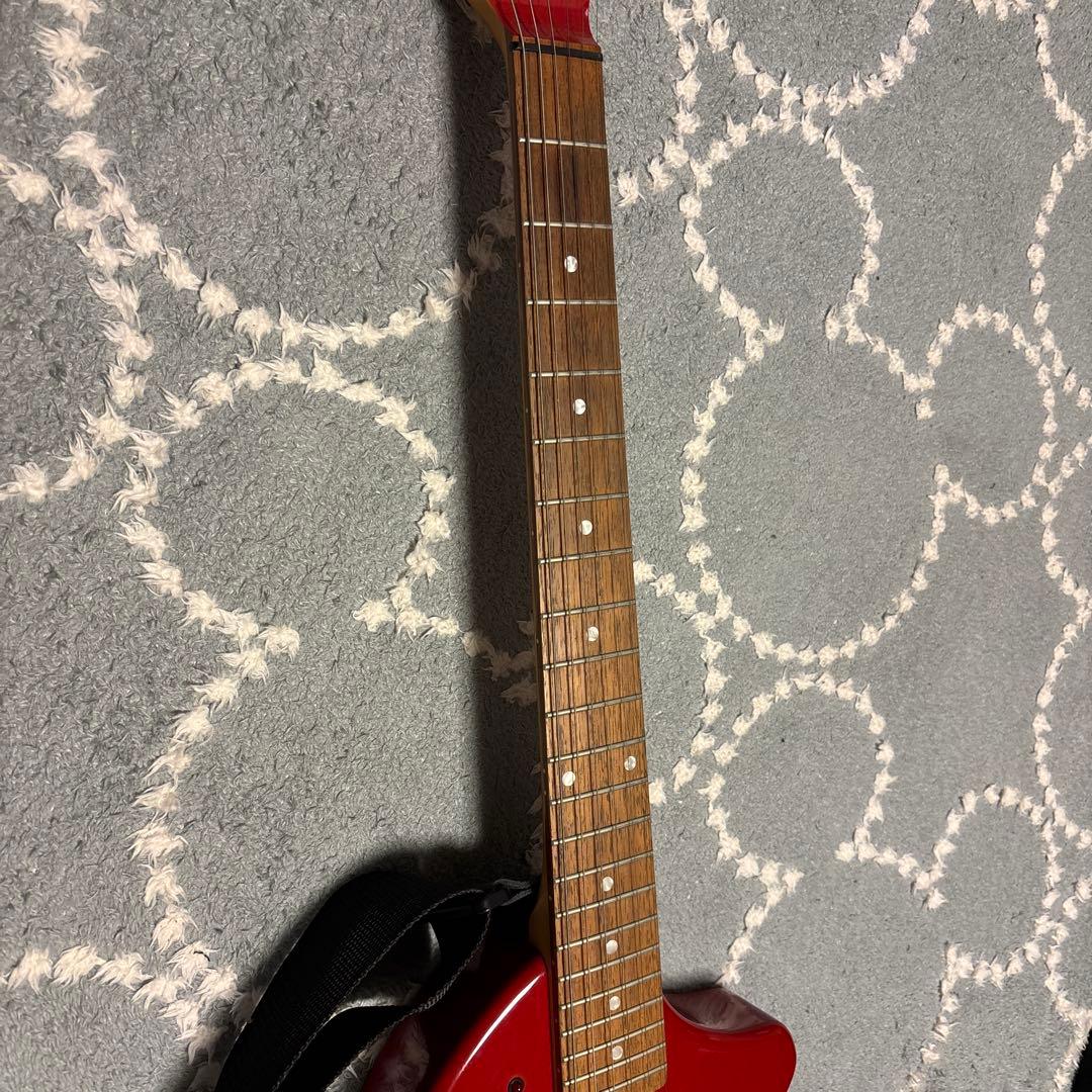 FERNANDES　フェルナンデス　ZO-3　レッド　コンパクト　アンプ内蔵