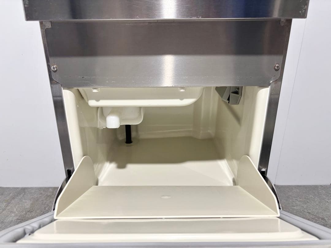 2022年製パナソニック業務用製氷機キューブアイスSIM-AS2500高年式