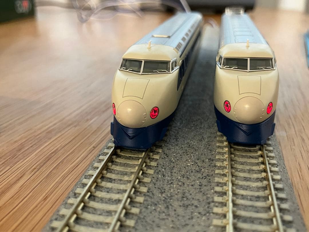 KATO 0系2000番台新幹線「ひかり・こだま」 基本+増結 16両