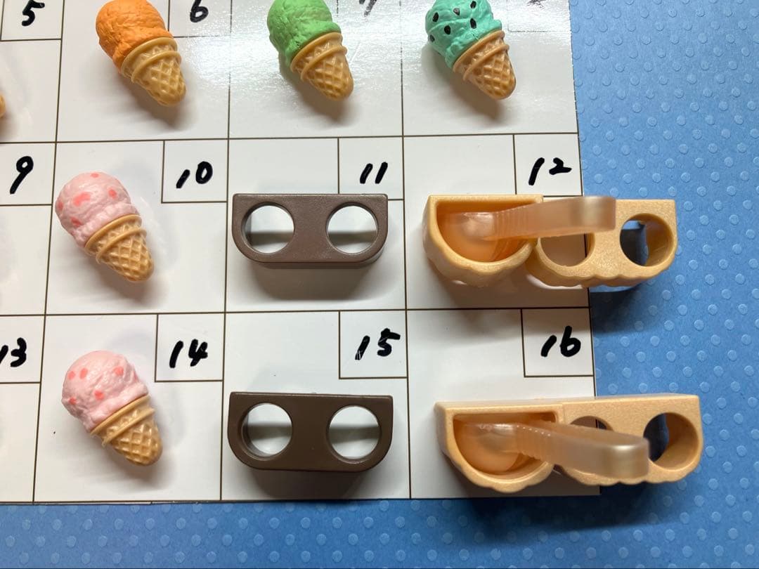 シルバニア　¥150小物（アイス）