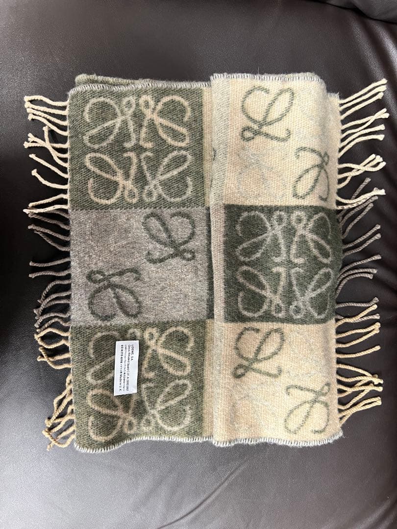 値下　ロエベ チェッカーボード スカーフ　LOEWE カシミヤ　美品　マフラー
