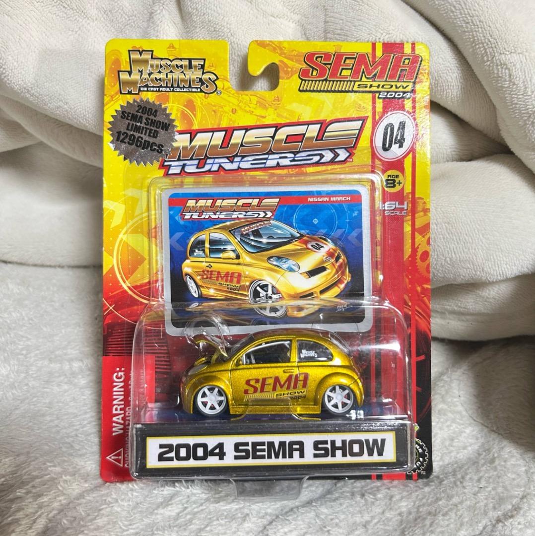 ミニカー 1/64 MUSCLE MACHINES TUNERS NISSAN MARCH