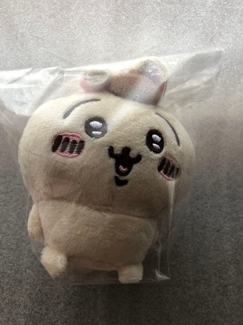 【全種】ちいかわぬいぐるみストラップ付き 約10cm ちいかわ×サンリオ