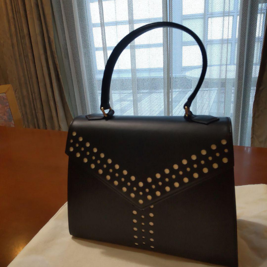 Yves Saint Laurent ハンドバッグUsud
