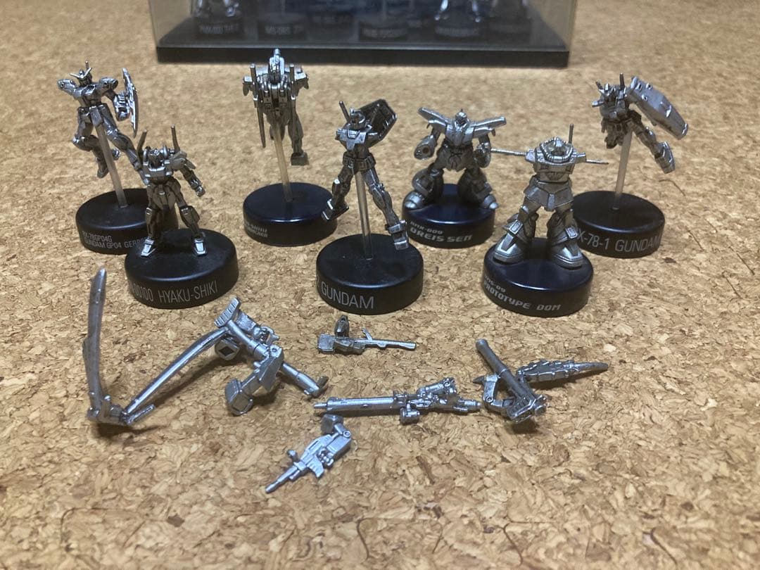 ガンダム ミニフィギュア セレクション 収納ケース付き