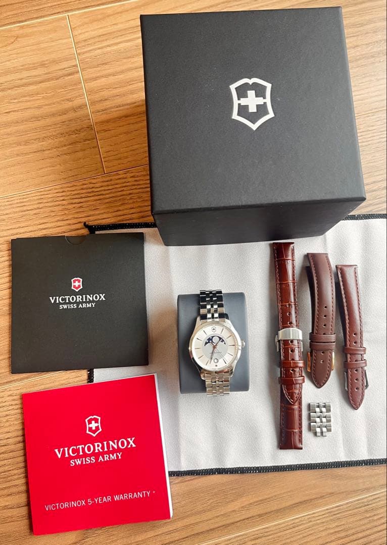 ビクトリノックス Victorinox ムーンフェイズ 35mm シルバー　時計
