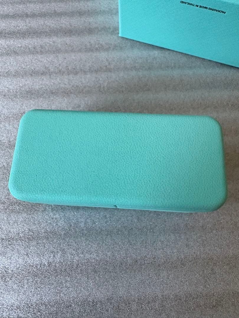 現行品　新品未使用ティファニーピアス　空箱　ケース　ミニサイズ