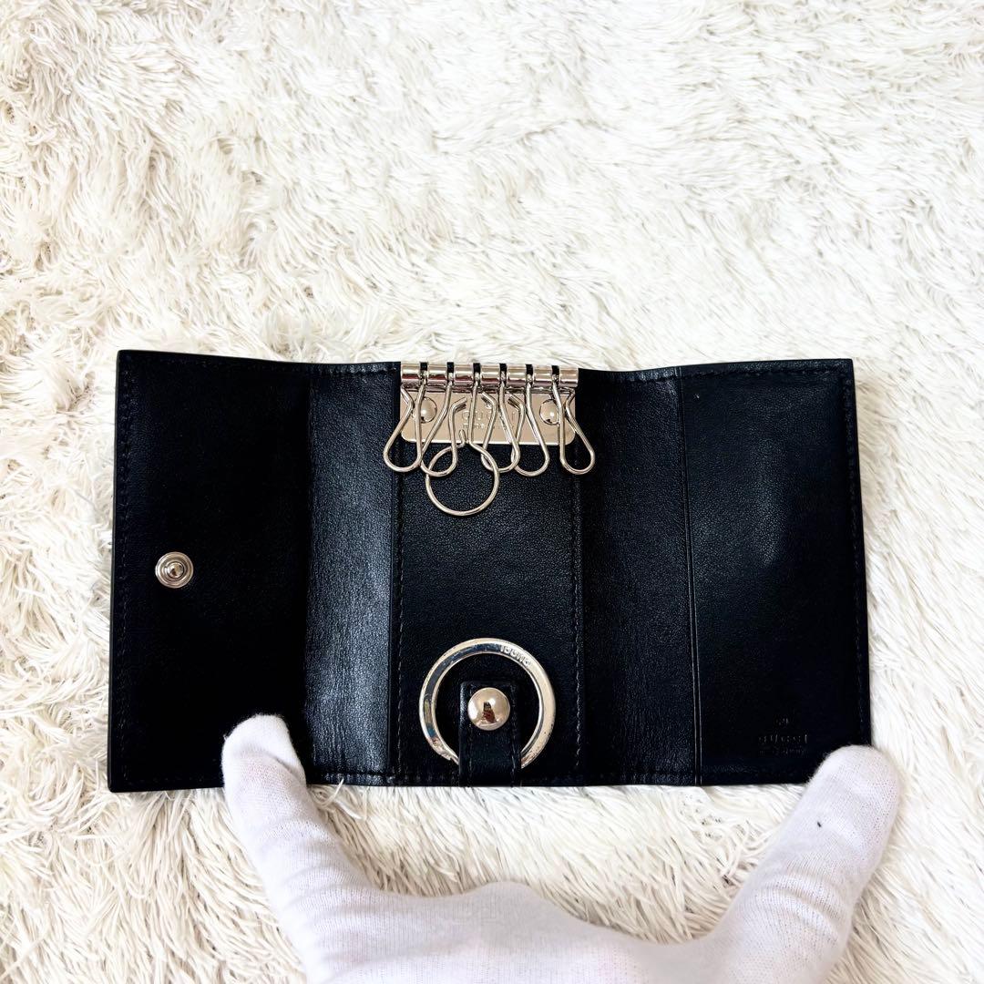 美品 グッチ エンボス ジャンボ GG 6連 キーケース キーリング ブラック