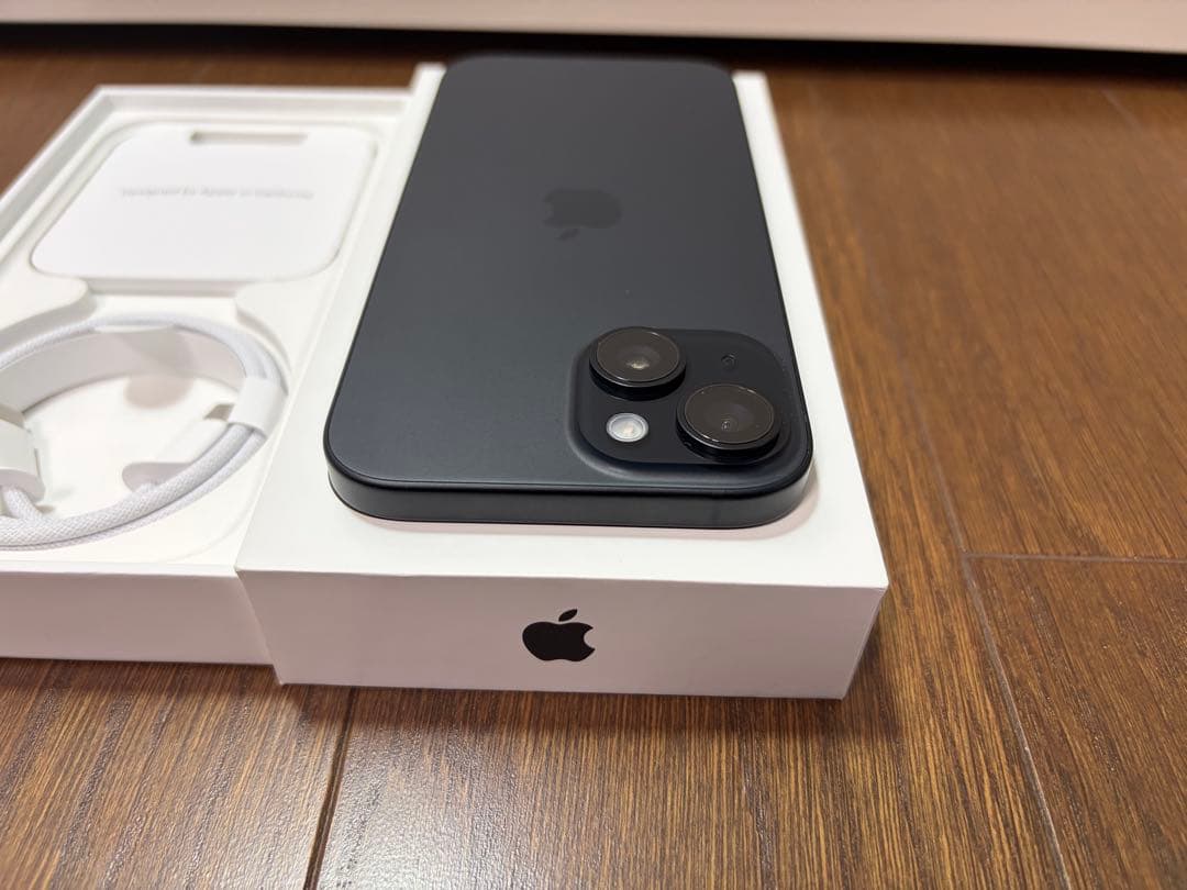 【美品】Apple iPhone15ブラック 本体 SIMフリー
