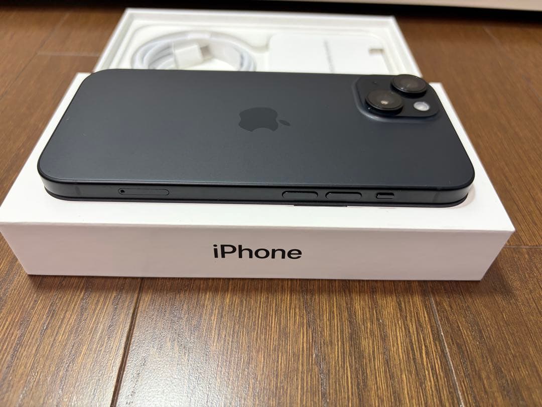 【美品】Apple iPhone15ブラック 本体 SIMフリー