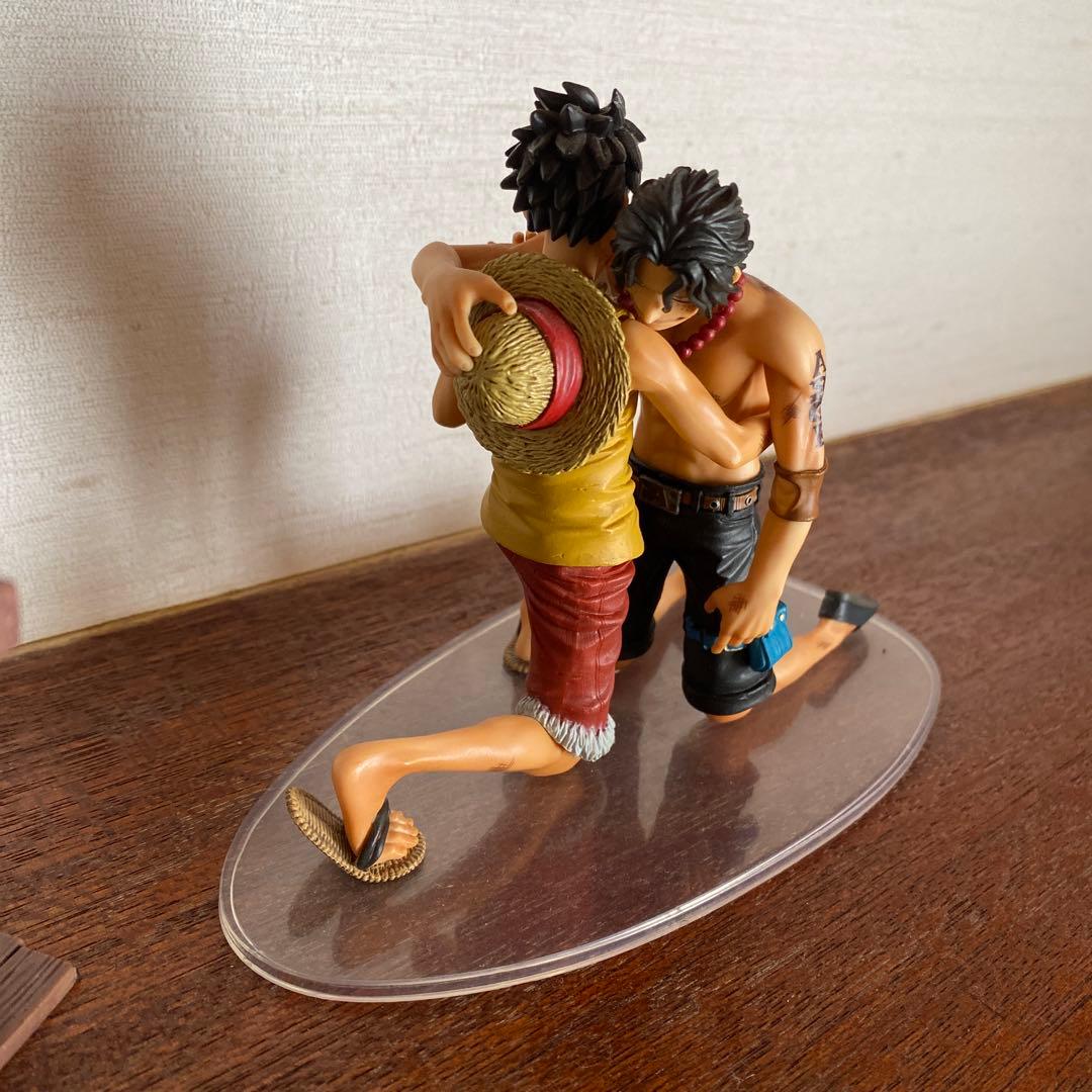 ワンピース ルフィ エース フィギュア