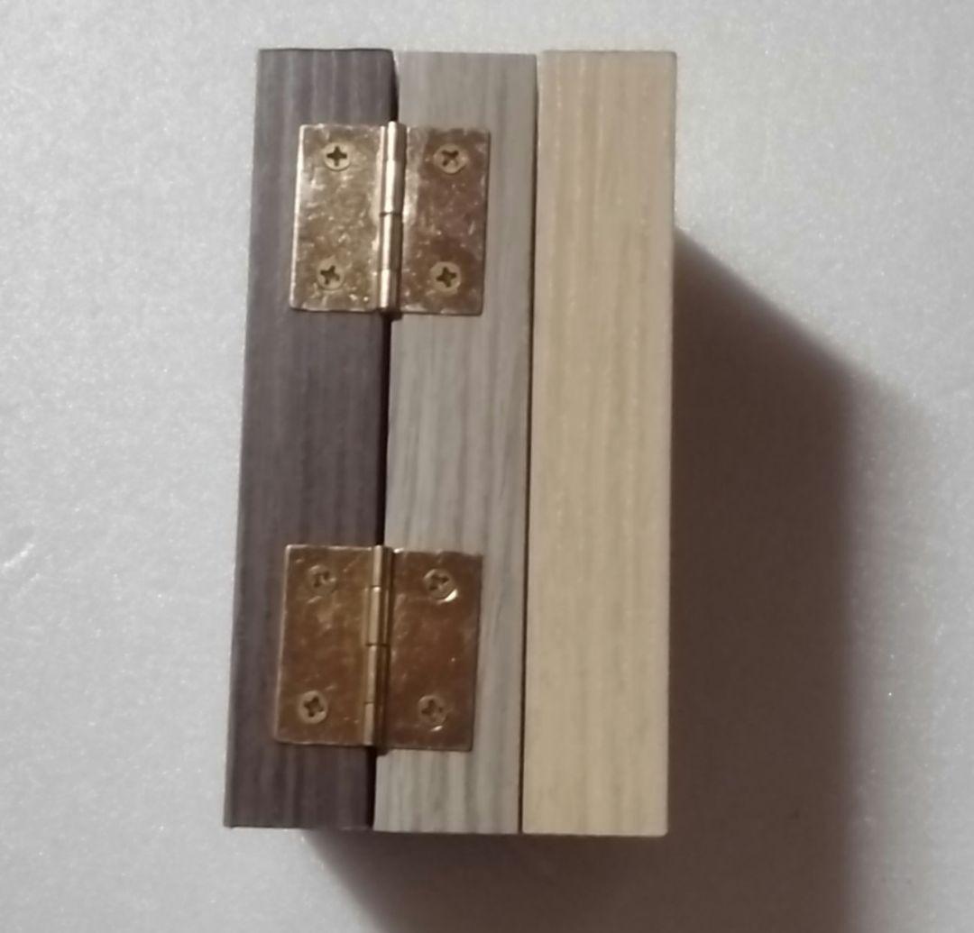 大事なお子さん、家族写真入れましょう！高級額縁！六枚入れれます