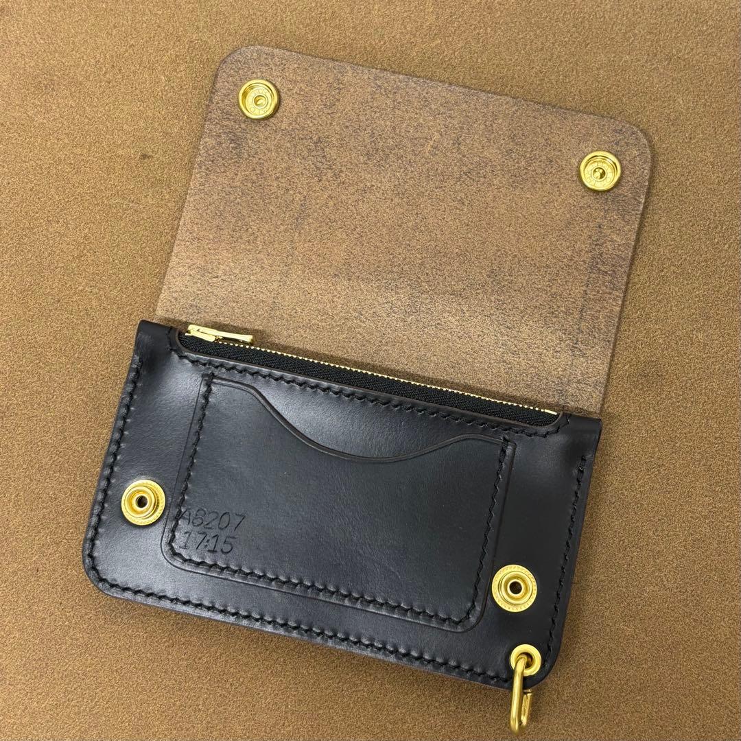クロムエクセル　トラッカーウォレット　ミドル　黒　茶心　3層　印　HORWEEN