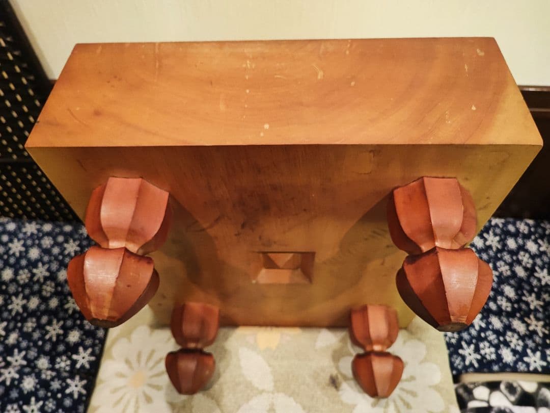 厚さ1cm蛤那智黒石36号 足つき囲碁盤50号セット