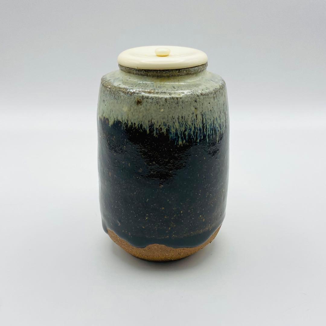 肩衝茶入 唐津焼　峰松義人　共箱入　仕覆:伊藤間道　茶道具　濃茶器　伝統工芸品