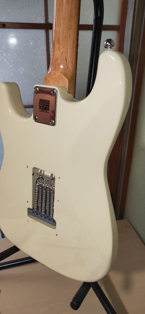 mashroom　エレキギター　ストラトキャスター