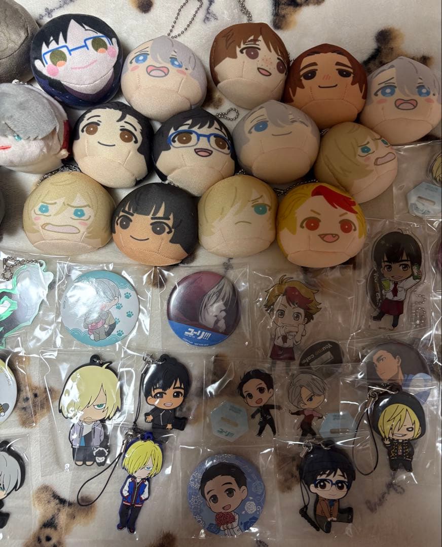 ユーリ!!! on ICE グッズ　大量まとめ売り