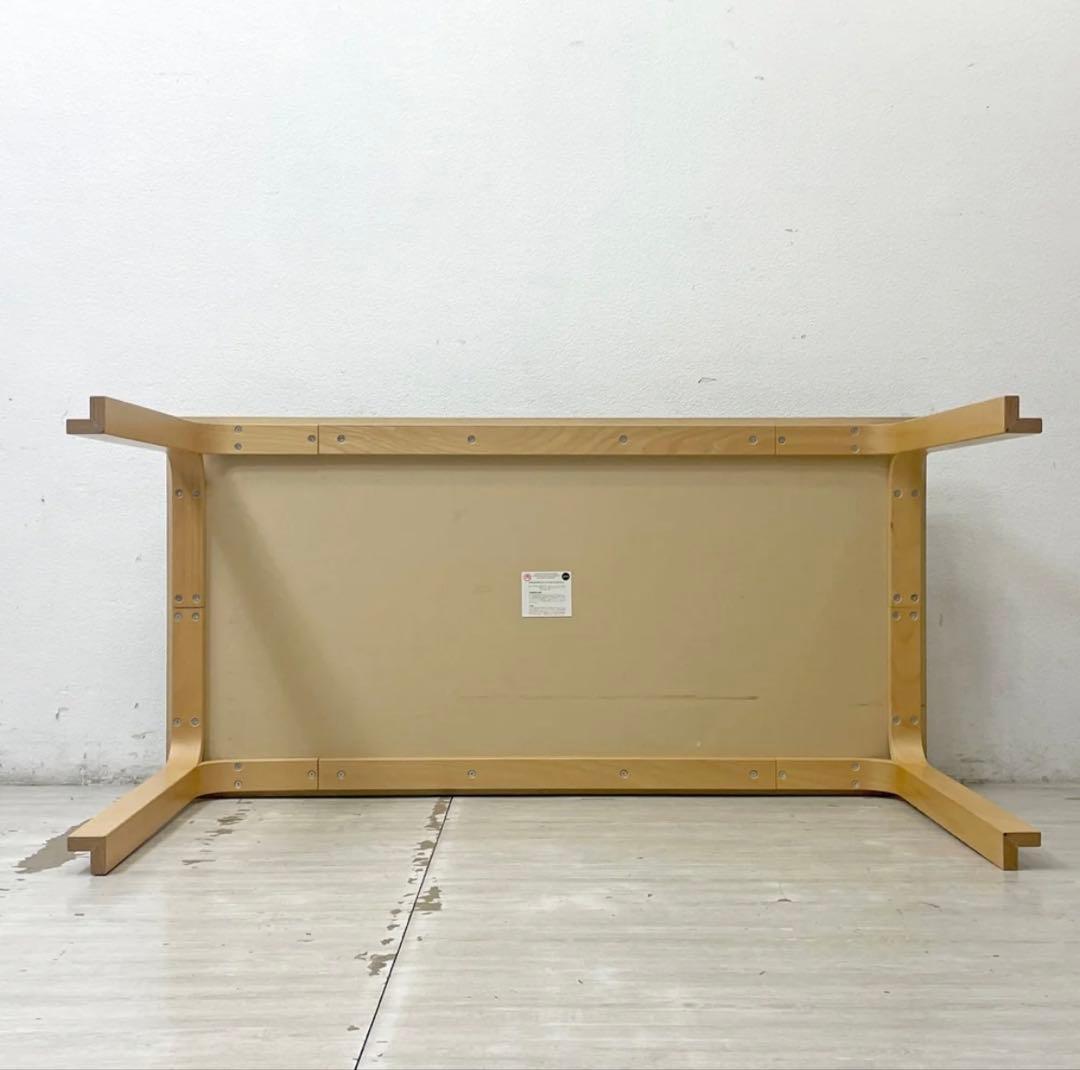 値下げ　マグナスオルセン　デスク　テーブル　アルヴァ・アアルト　リノリウム天板