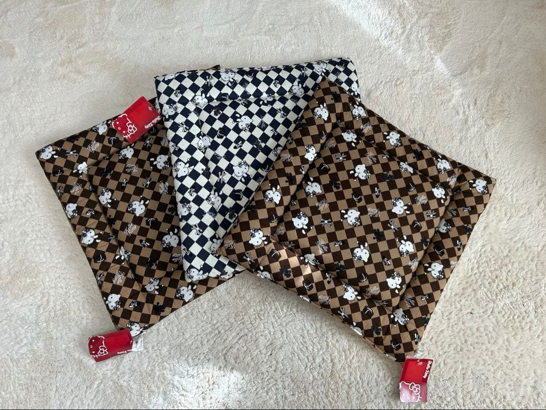 【新品タグ付】ハローキティ スクエアクッション 2枚セット 2003年 レトロ