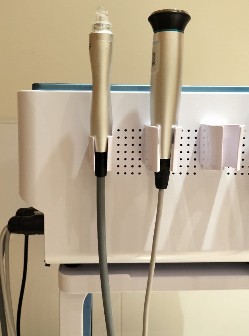 超美品】ハイドラクリア　トリートメント美顔器