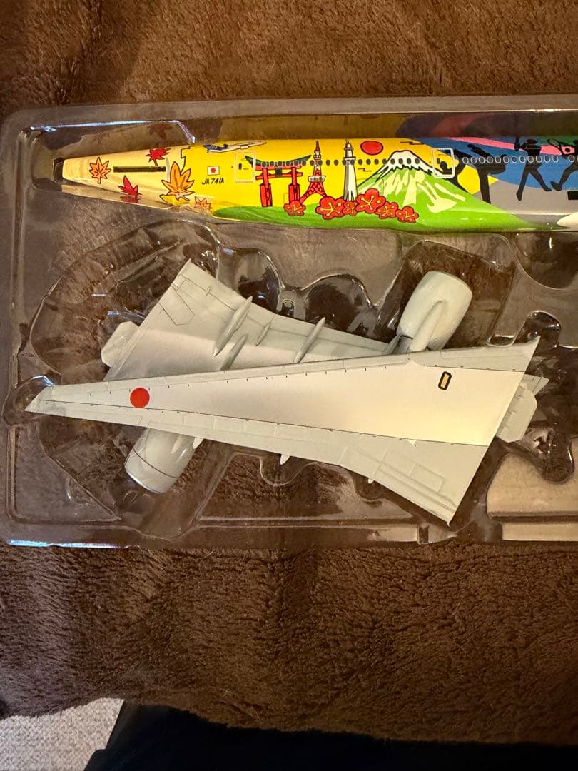 非売品 ANA 1/200 B777-200 HELLO 2020 JET