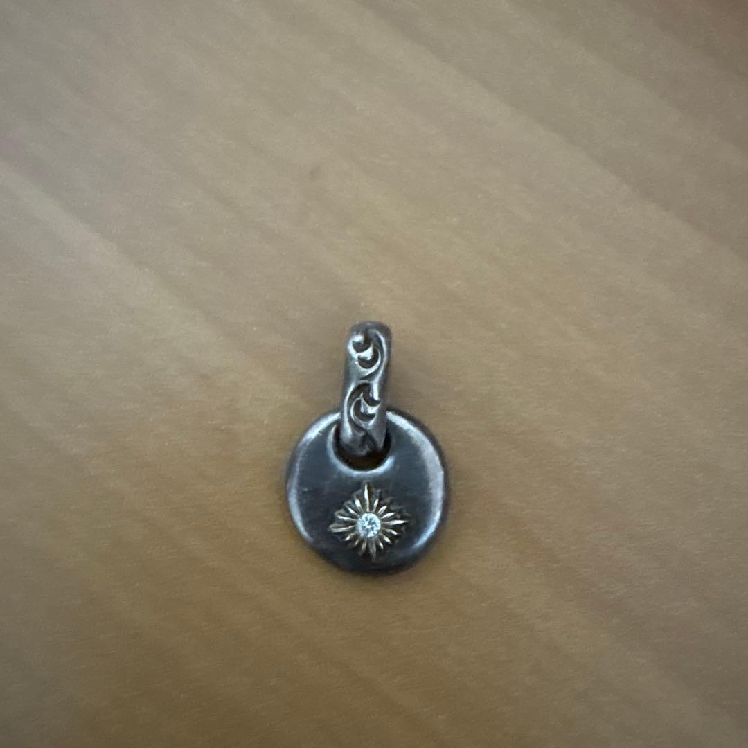 アリゾナフリーダム　ペンダントトップ　k18 ダイヤ