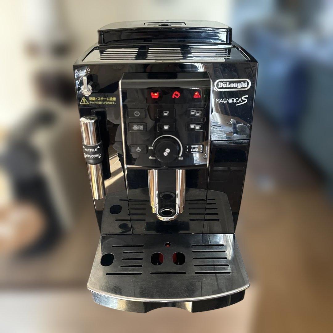 【ジャンク品】DeLonghi ECAM23120 マグフィニカs