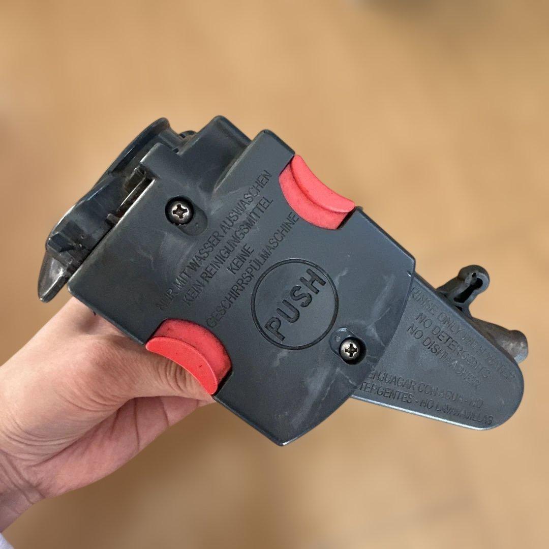 【ジャンク品】DeLonghi ECAM23120 マグフィニカs