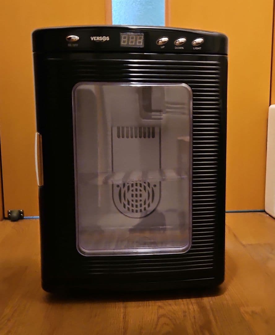 Versos vs-404 25L 冷温庫