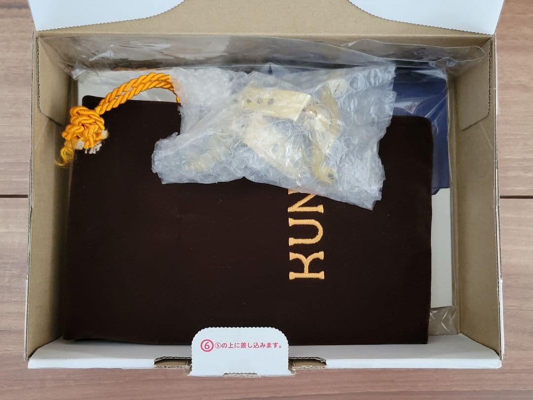 [試着のみ] KUN Bravo 限定品 ピンクのバラ柄 バイオリン肩当 4/4