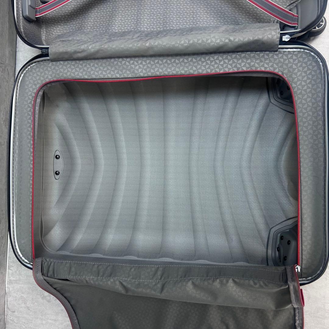 サムソナイト　ファイヤーライト　キャリーケース 69L ホワイト　4輪